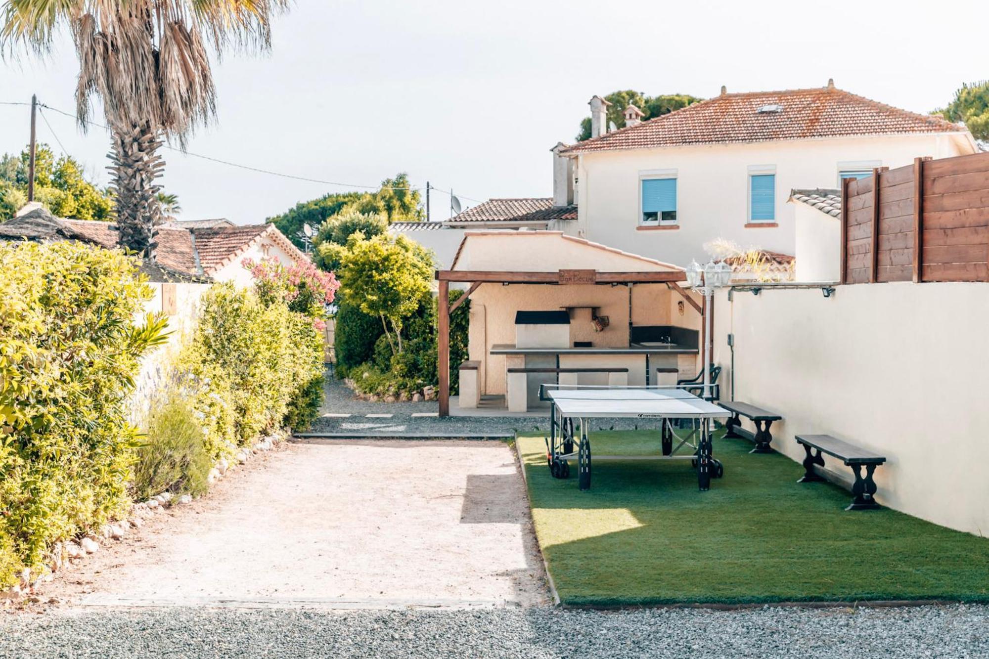 Reve D'Azur En Bord De Mer A La Nartelle Avec Piscine Dans La Residence, Terrasse, Bbq, 2 Chambres 2 Sdb Logement De 35M2 Draps Inclus Sainte-Maxime Bagian luar foto