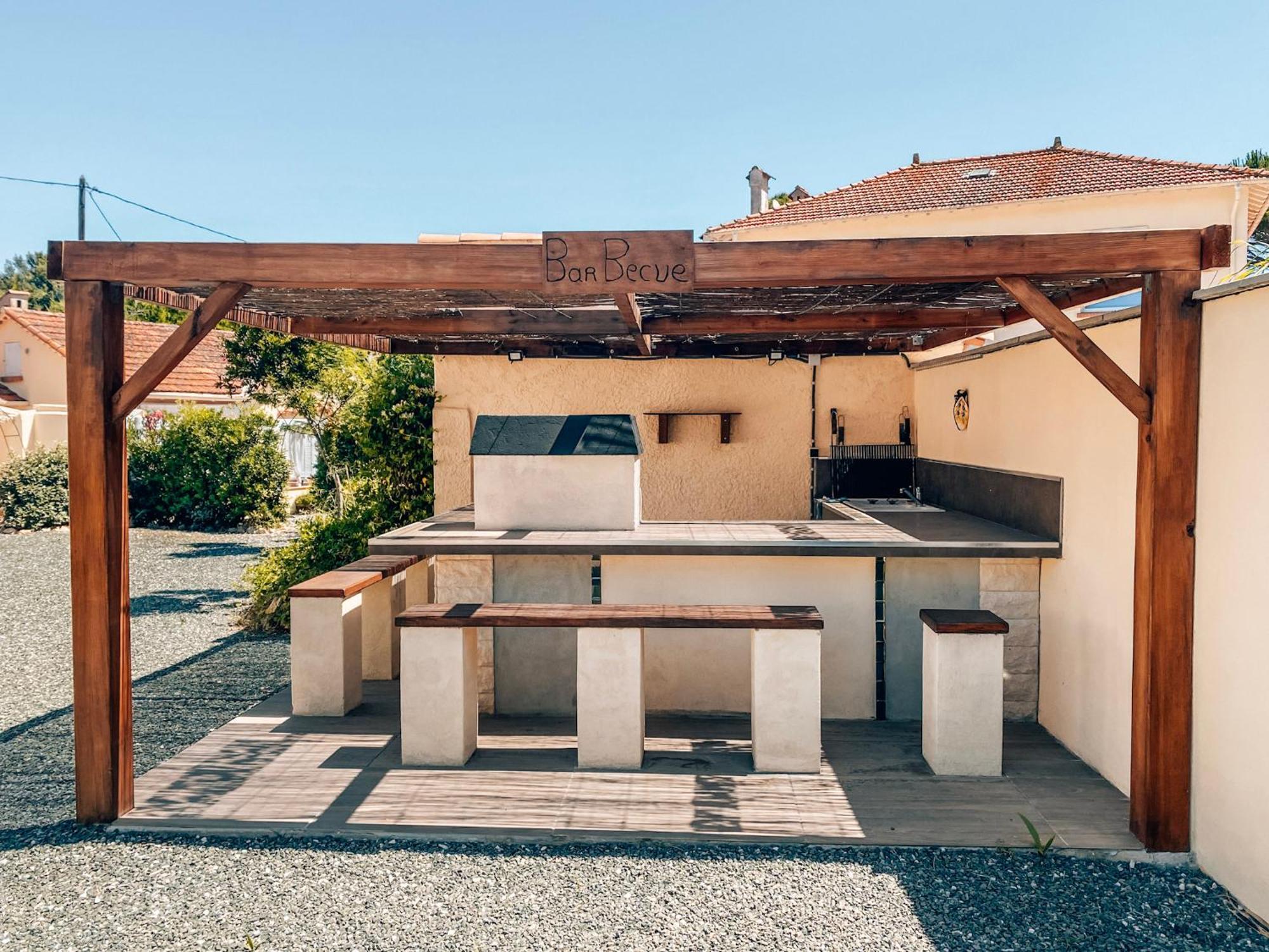 Reve D'Azur En Bord De Mer A La Nartelle Avec Piscine Dans La Residence, Terrasse, Bbq, 2 Chambres 2 Sdb Logement De 35M2 Draps Inclus Sainte-Maxime Bagian luar foto