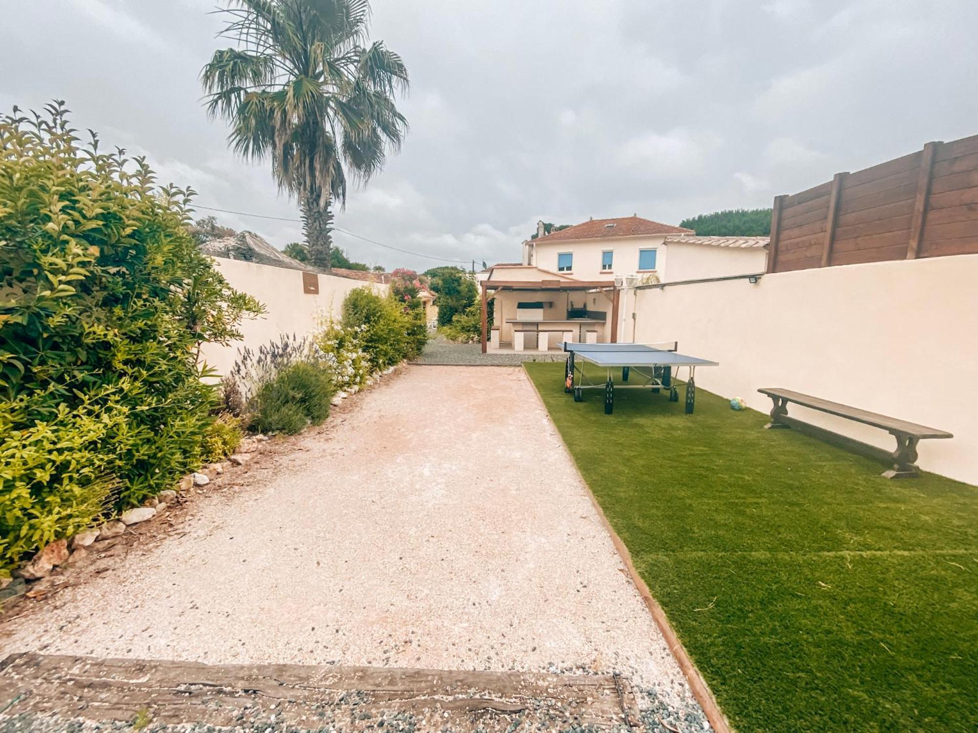 Reve D'Azur En Bord De Mer A La Nartelle Avec Piscine Dans La Residence, Terrasse, Bbq, 2 Chambres 2 Sdb Logement De 35M2 Draps Inclus Sainte-Maxime Bagian luar foto