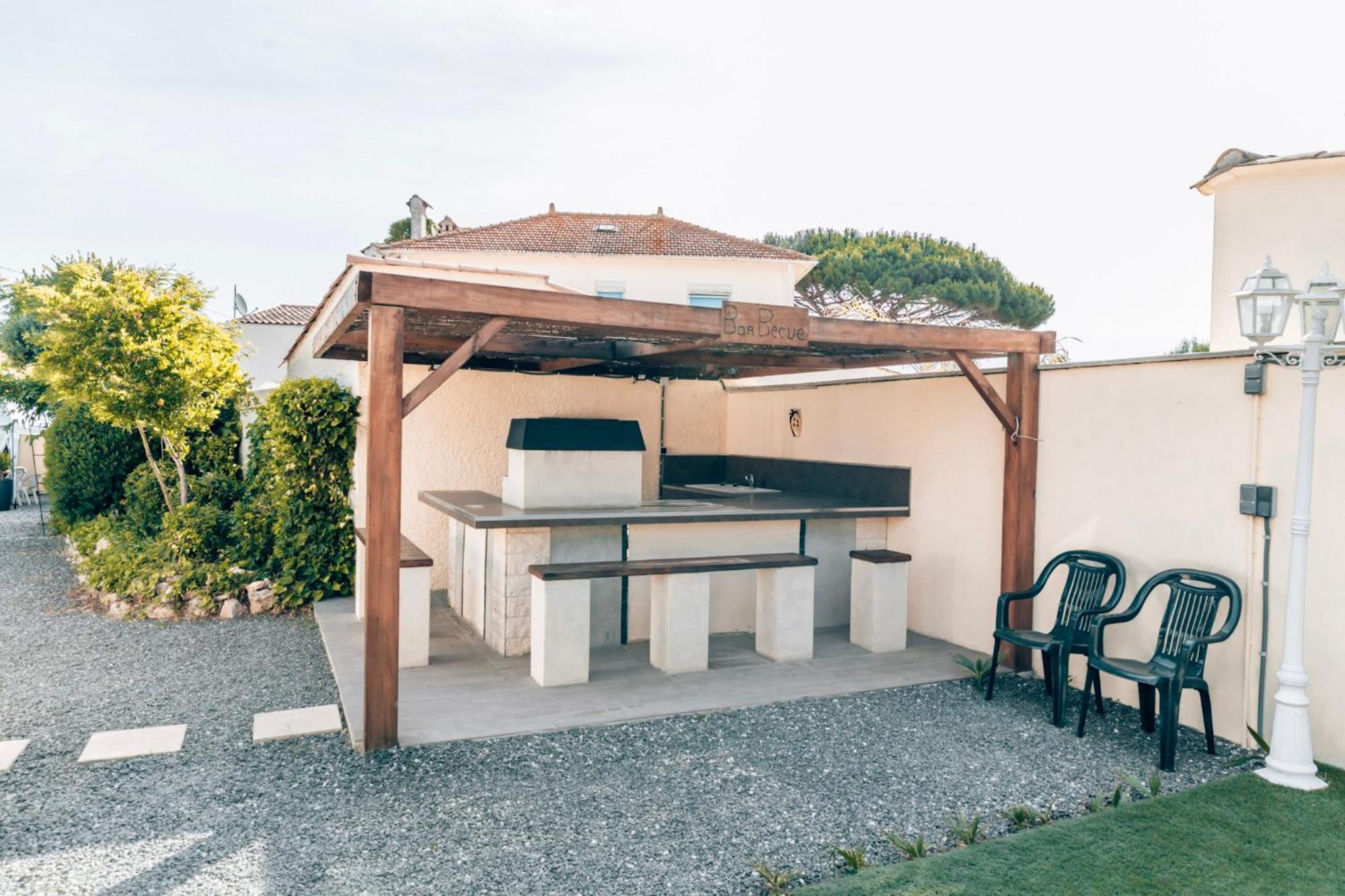 Reve D'Azur En Bord De Mer A La Nartelle Avec Piscine Dans La Residence, Terrasse, Bbq, 2 Chambres 2 Sdb Logement De 35M2 Draps Inclus Sainte-Maxime Bagian luar foto