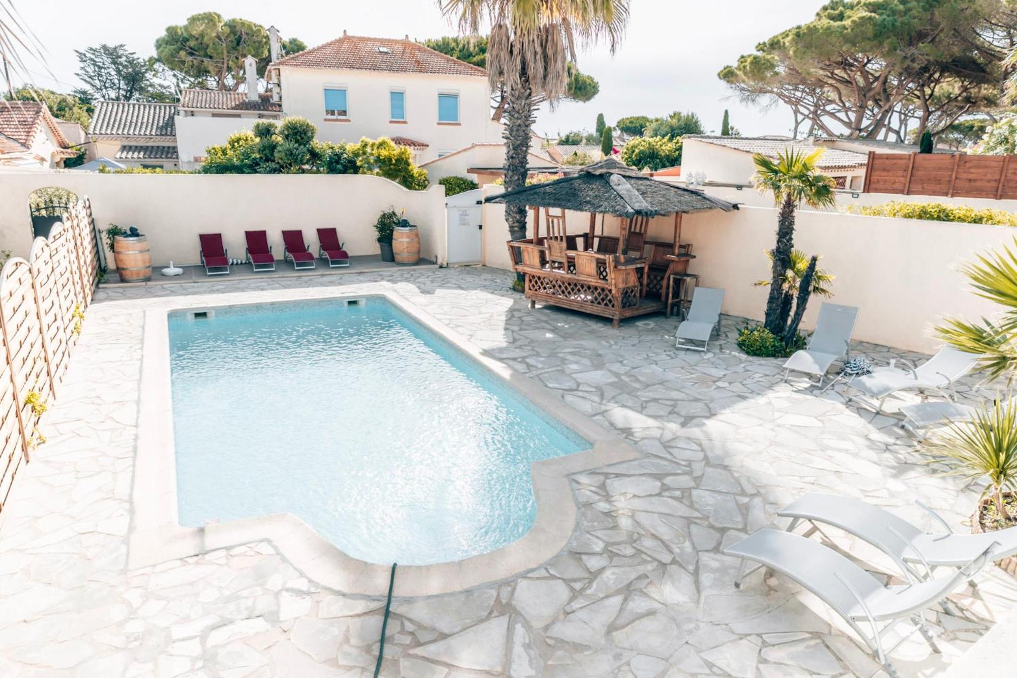 Reve D'Azur En Bord De Mer A La Nartelle Avec Piscine Dans La Residence, Terrasse, Bbq, 2 Chambres 2 Sdb Logement De 35M2 Draps Inclus Sainte-Maxime Bagian luar foto